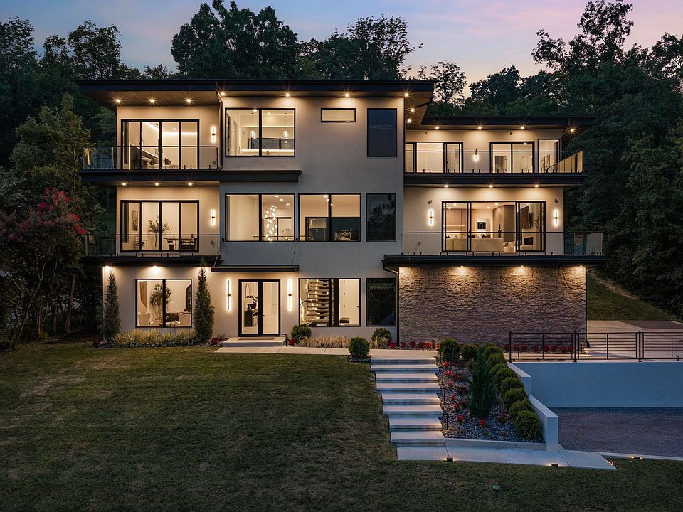 1st image of 4503 Wayland Dr