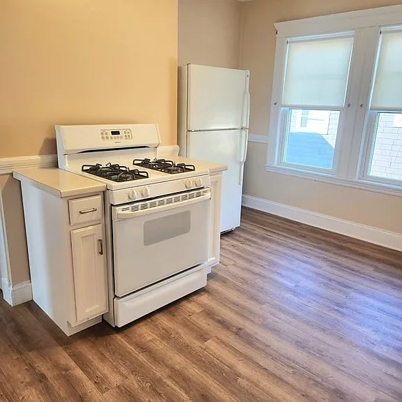 25 Glendower Rd #2 — Photo 9