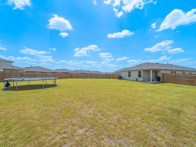 151 Galanthus Ct — Photo 20