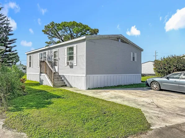 5000 SE Federal Hwy #2202, Stuart, FL 34997