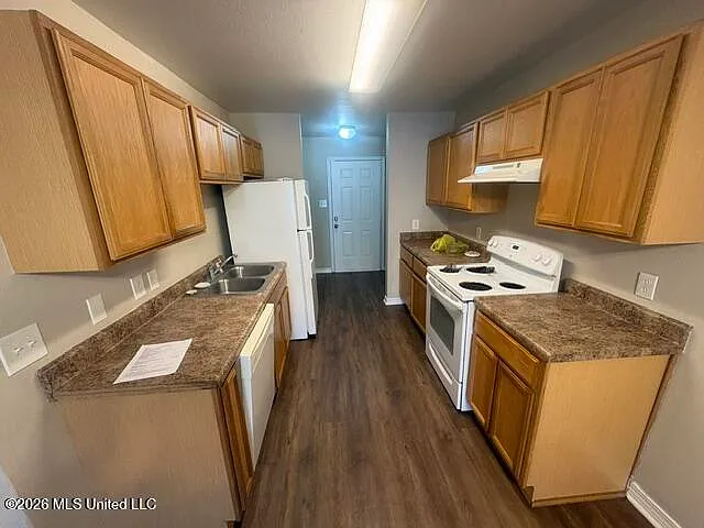 17212 Avondale Cir — Photo 10