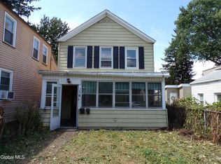 709 4th Avenue, Troy, NY 12182