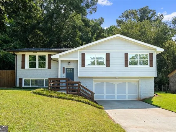 2256 Greenway Dr, Decatur, GA 30035