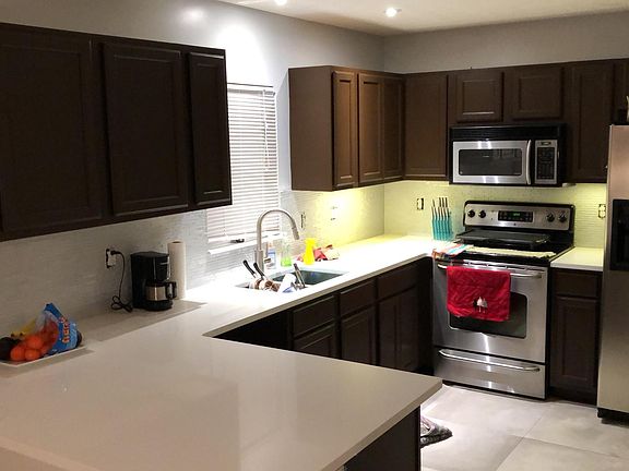 3rd image of 1107 Green Knoll Dr