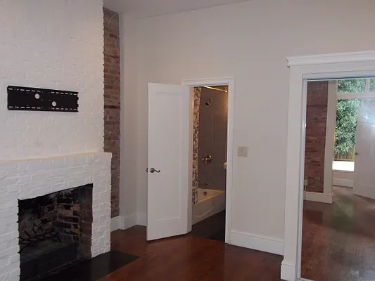 Rented by Citi Habitats | media 72