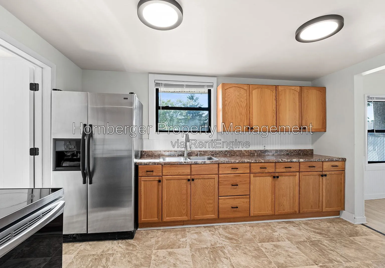 3 bed, 1.0 bath, 1850 sqft, $1,795 — Photo 3