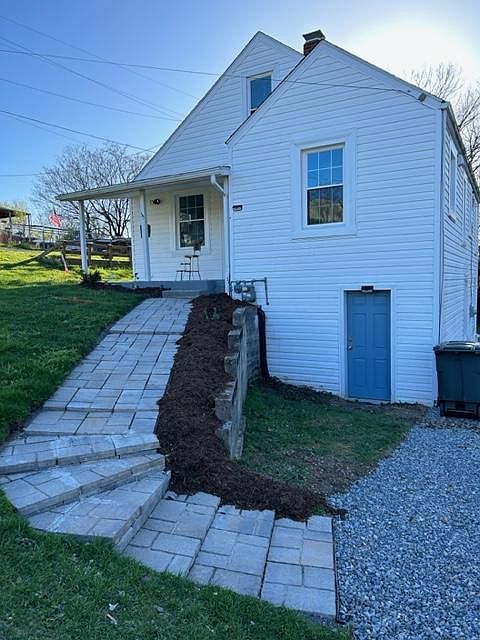 1st image of 55 Ward St #1