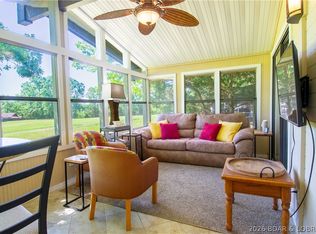 24 Canoe Ct, Osage Beach, MO 65065