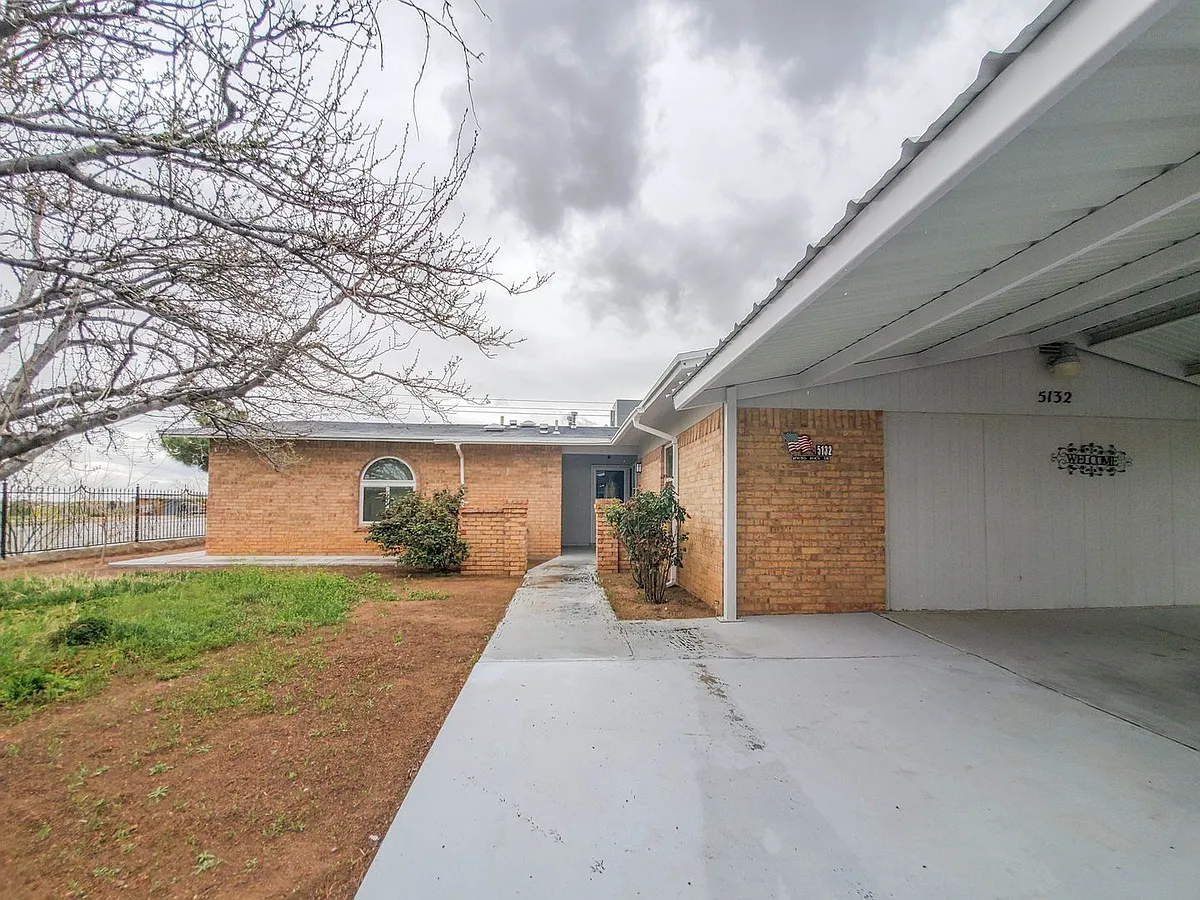 Building Photo - 5132 Round Rock Dr