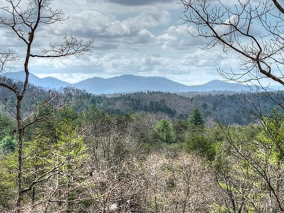 4th image of 386 Mountain Laurel Rdg