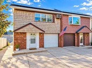 300 Brookfield Ave, Staten Island, NY 10308