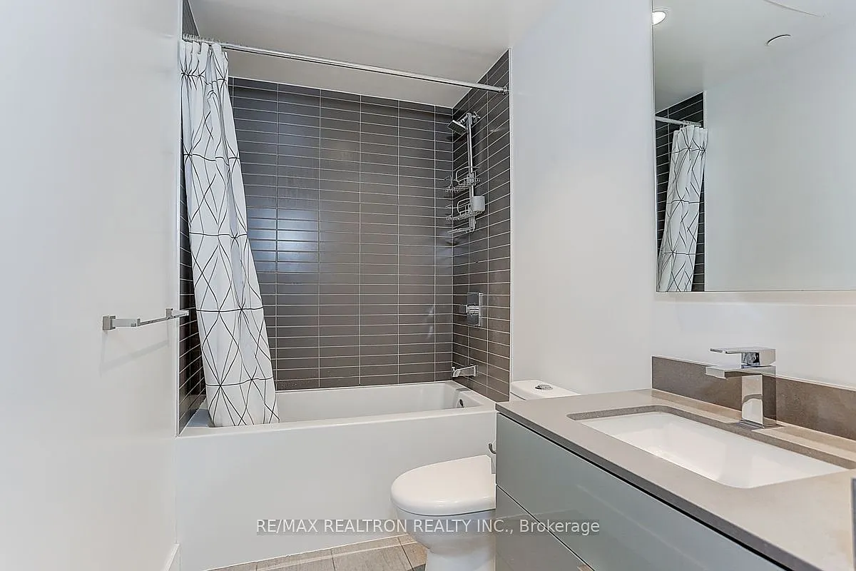 YC Condo — Photo 4