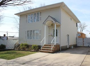 14 Pacific Ave, Staten Island, NY