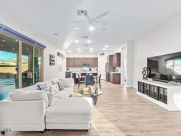 2nd image of 2214 W Samantha Way