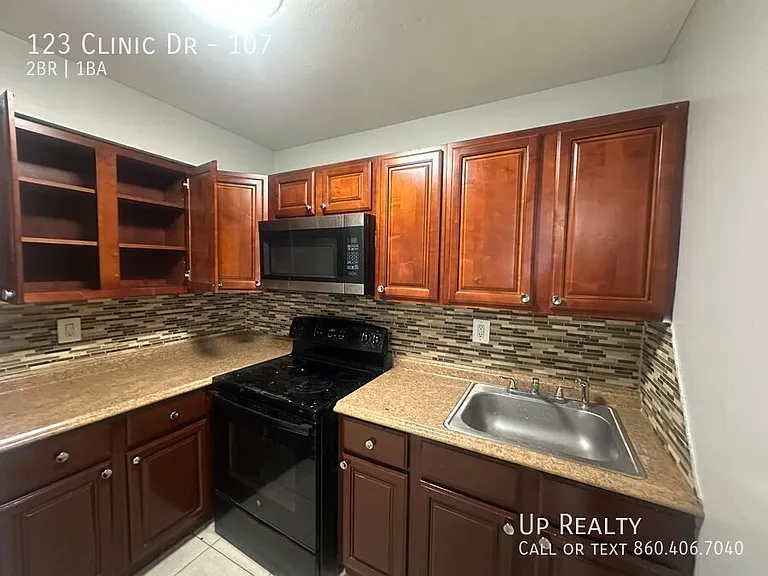 123 Clinic Dr #107 — Photo 1