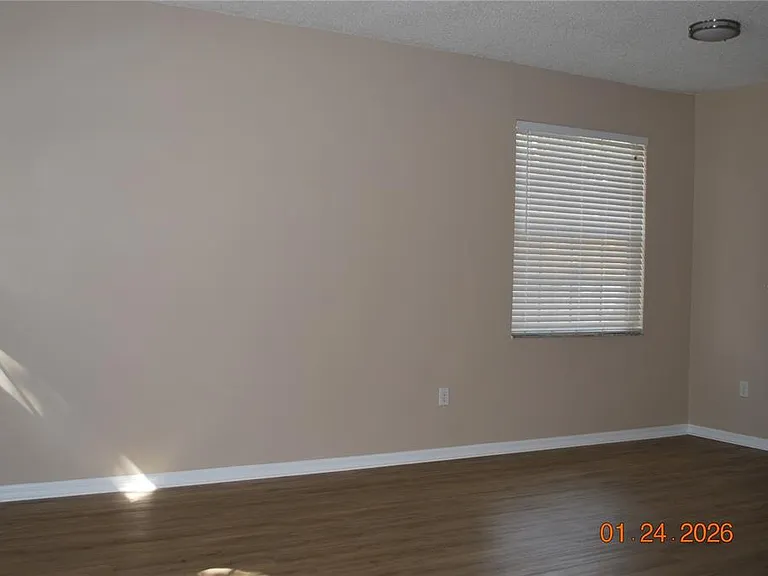909 Grand Canyon Dr — Photo 4