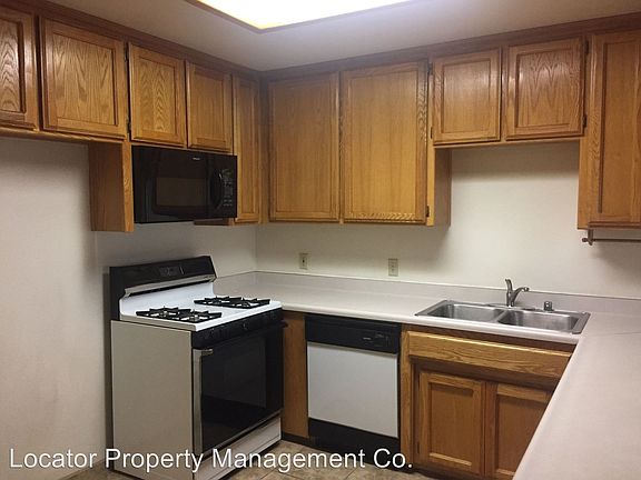 5th image of 8401 Laborough Dr APT B