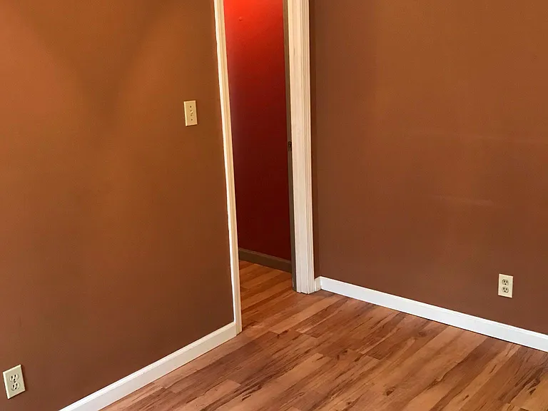 210 Kennedy Rd — Photo 36