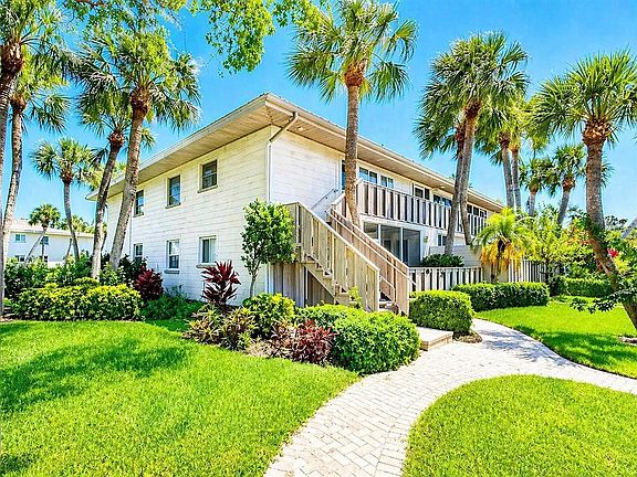 2nd image of 6700 GULF OF MEXICO DRIVE #143
