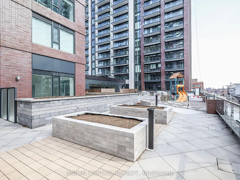 130 River St #902 — Photo 42