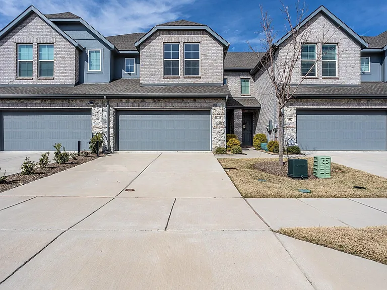 1328 Hill Country Pl — Photo 1