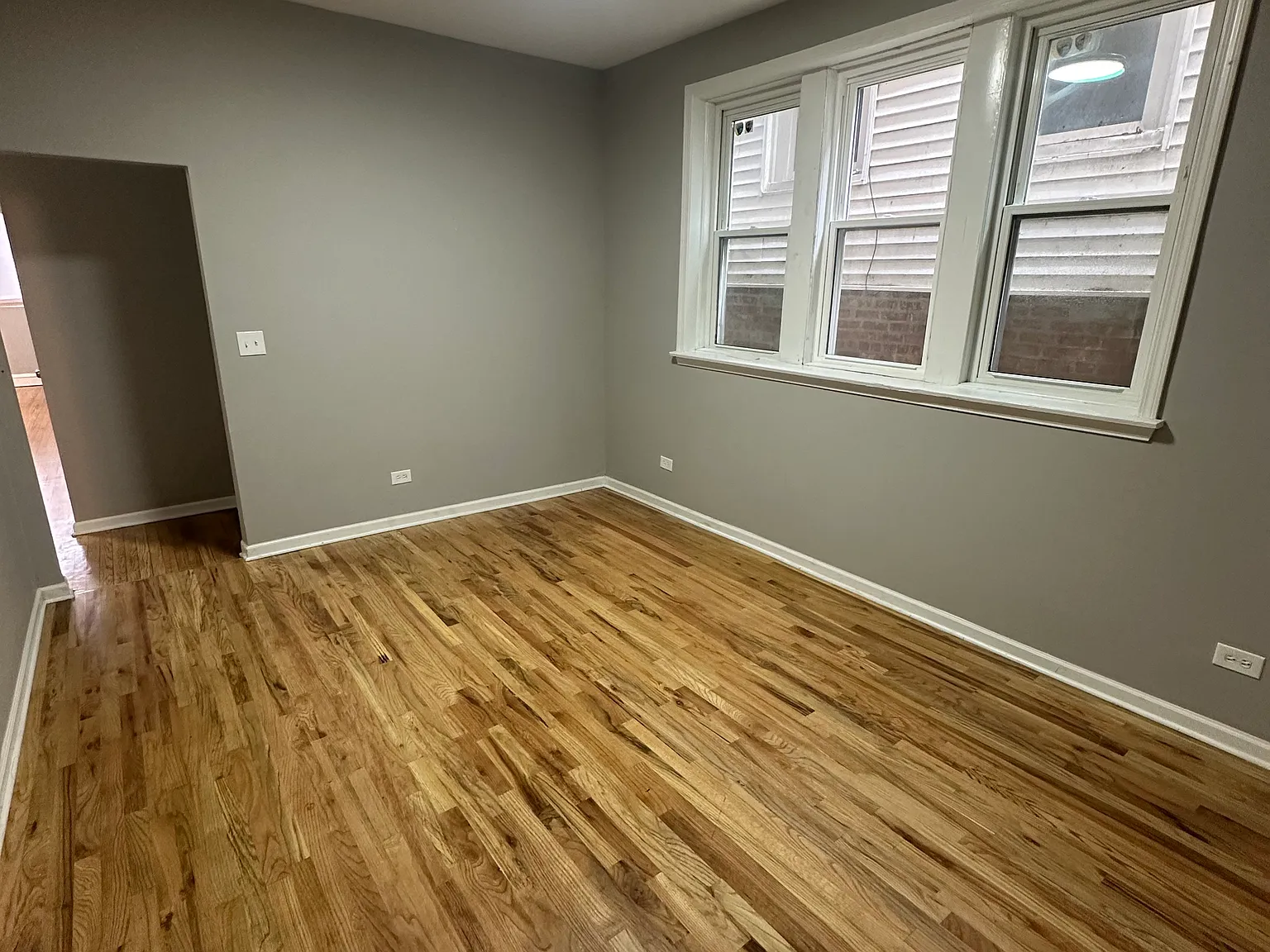 1 bed, 1350 sqft, $1,450 — Photo 4