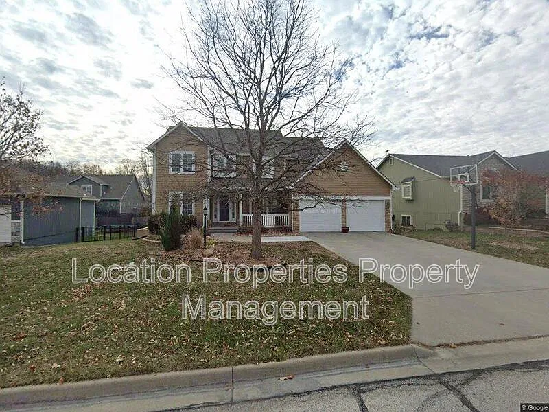 5 bed, 3.5 bath, 3000 sqft, $3,000 — Photo 1