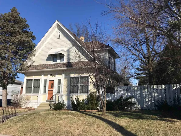 202 S Michigan St, Lakeville, IN 46536