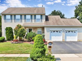 3 Andrew St, Howell, NJ 07731