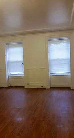 2nd image of 372 Putnam Ave