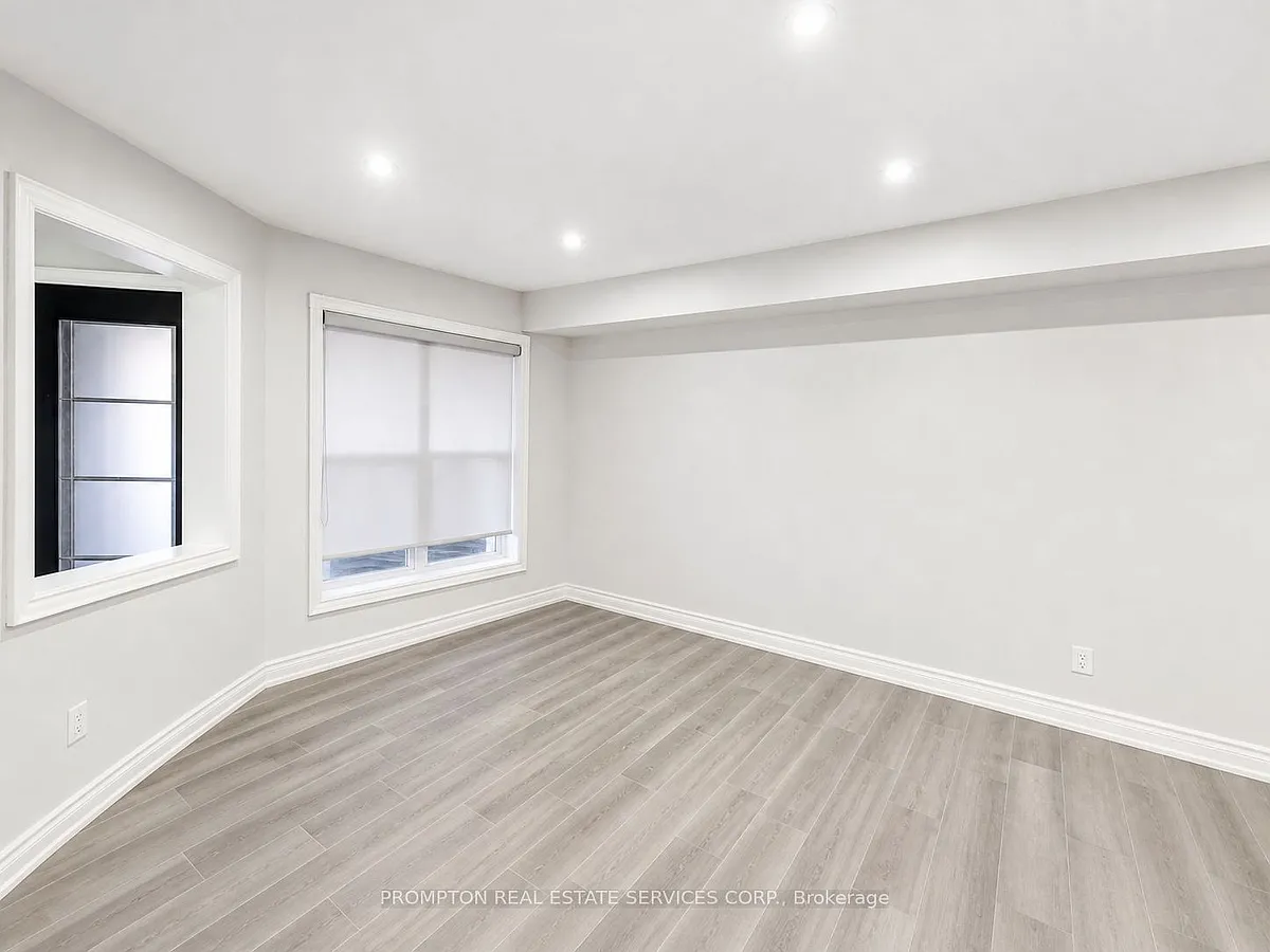 Building Photo - 108 Parktree Dr