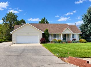 223 Carriage Rd, Hamilton, MT 59840