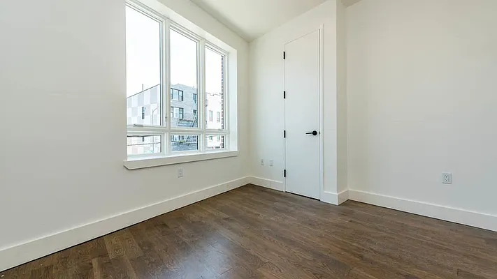 Rented by Nooklyn NYC LLC | media 12