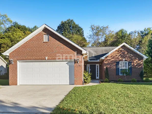 2122 Lenox View Way, Maryville, TN 37804