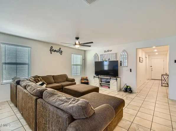 2955 E Flossmoor Avenue, Mesa, AZ 85204