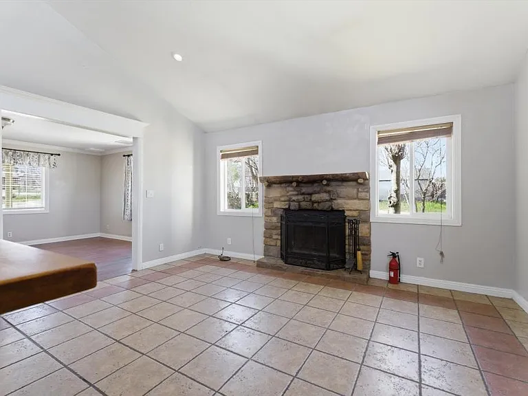 13237 E Ave W #8 — Photo 5