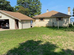 6110 W Lakeview Dr, Lake City, MI 49651