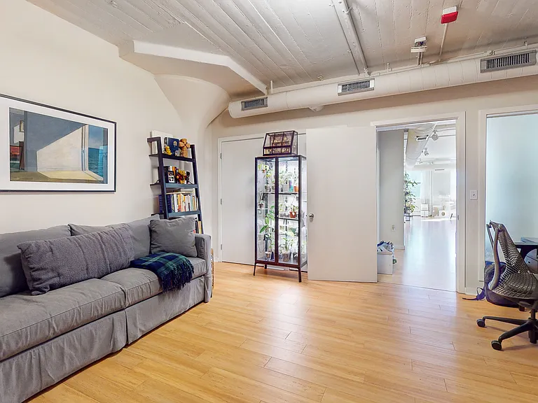 210 South St #3-4 — Photo 19