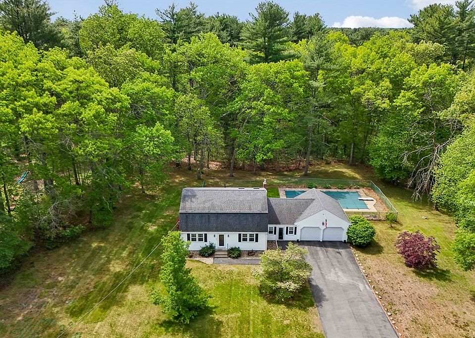 2nd image of 7 Farrwood Dr