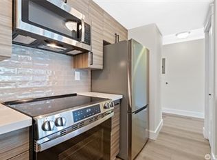 6055 35th Ave SW APT 307, Seattle, WA 98126