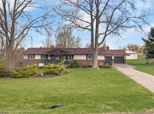 7451 Hahn St NE, Louisville, OH