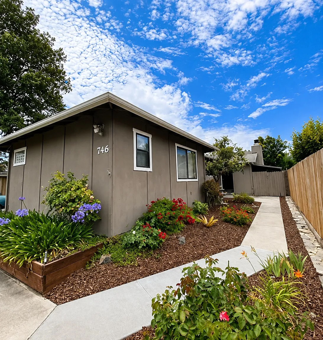 3 bed, 1700 sqft, $4,900 — Photo 1