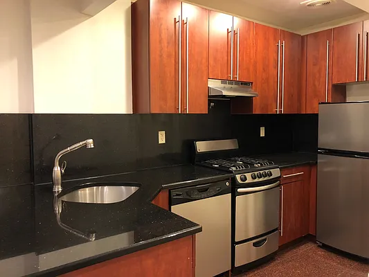 Rented by Astoria Realty | media 12