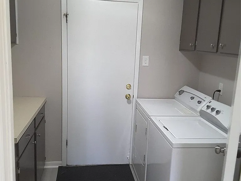 18521 Railroad Ave — Photo 23