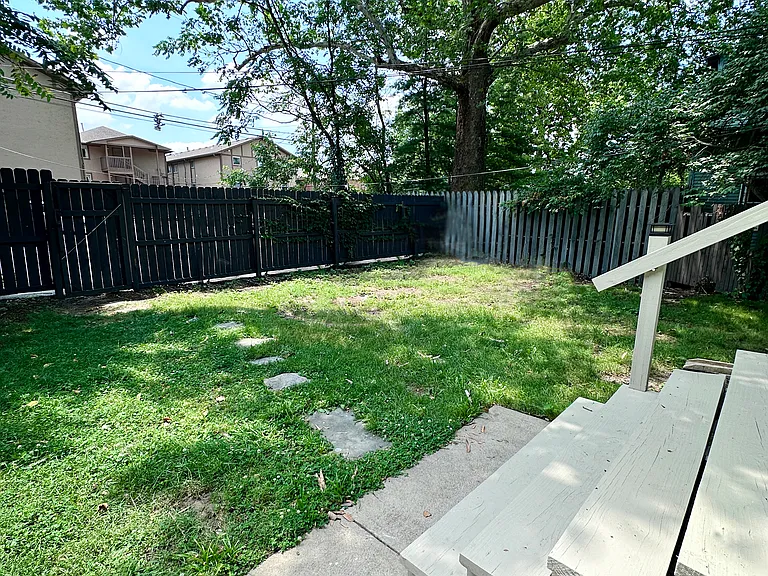 181 E Northwood Ave — Photo 4