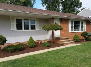 25892 Melibee Dr, Westlake, OH 44145