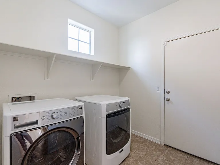 7416 S 27th Pl — Photo 31