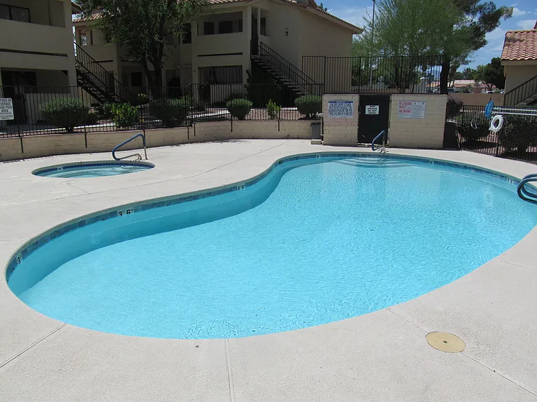 1113 N Buffalo Dr #201 — Photo 24