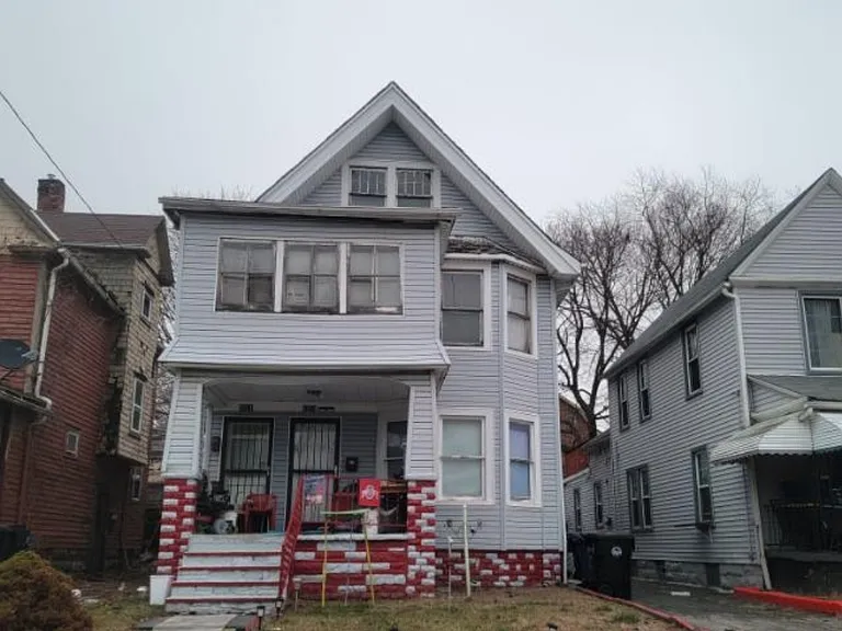 1251 E 113th St #3 — Photo 5