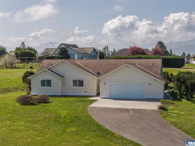 315 Dungeness Greens Way, Sequim, WA, 98382